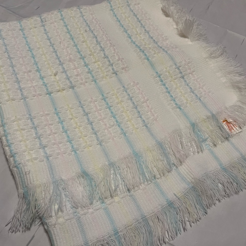 VINTAGE Tiny Togs by Mervyn’s baby blanket